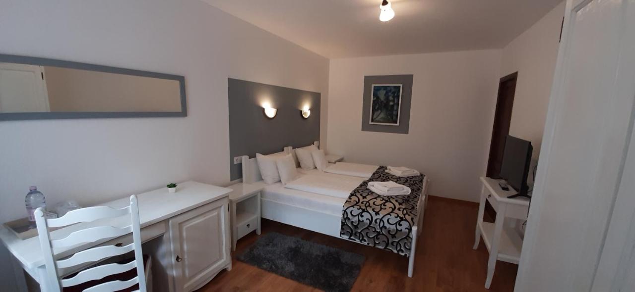 Gasthof Clara Hermannstadt Zimmer foto